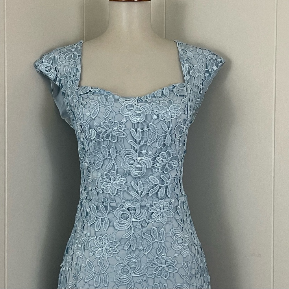 Alexia Admor Blue Lace Dress Women’s 6 Sheath Cap Sleeve Sweetheart Neckline - Picture 3 of 10